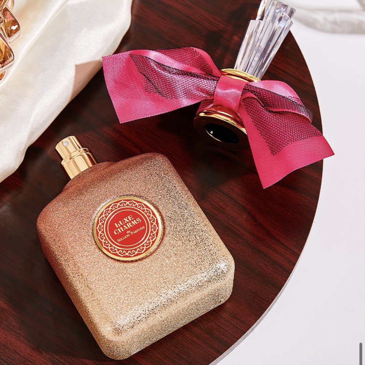 LUXE CHARMS